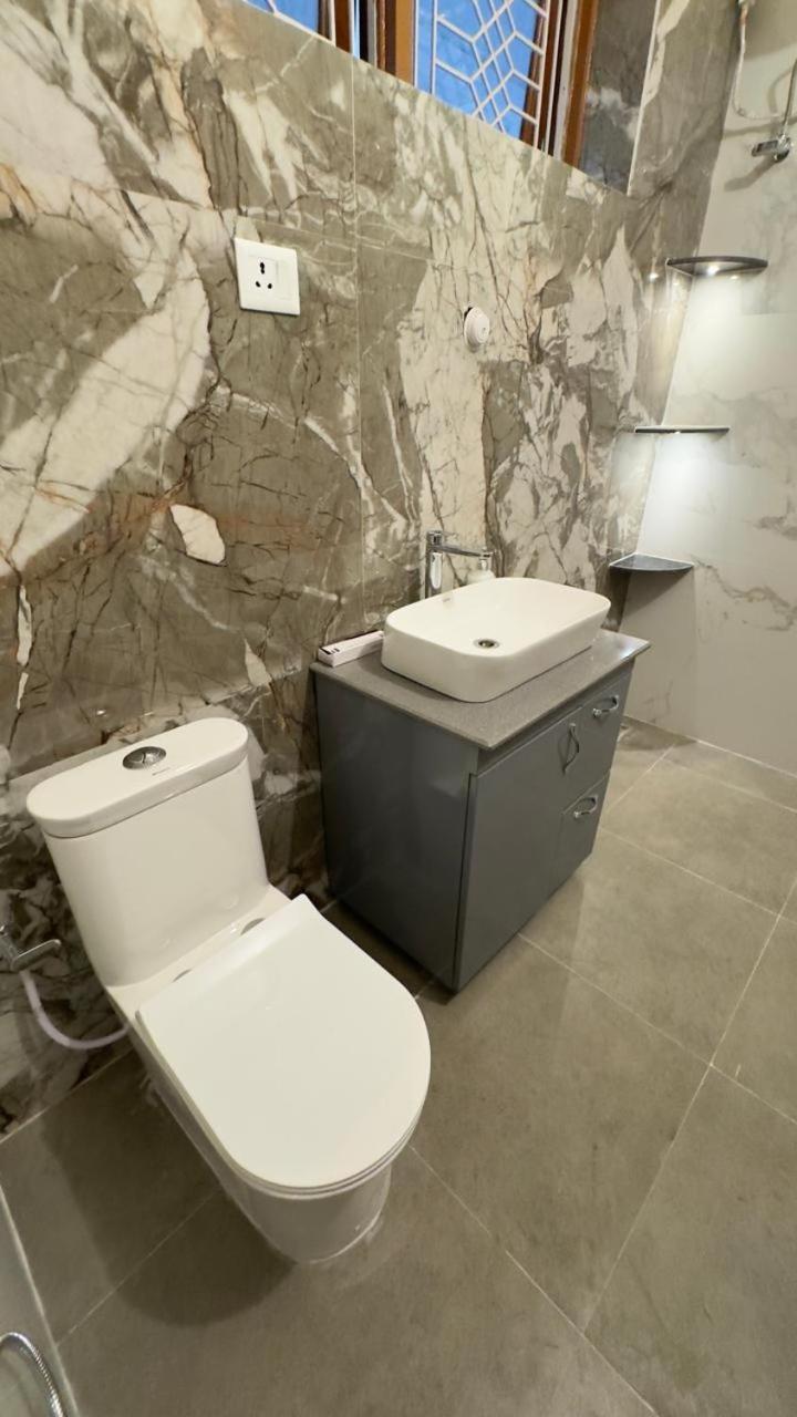 Grand Bungalow 5 Min From Prayagraj Junction Экстерьер фото